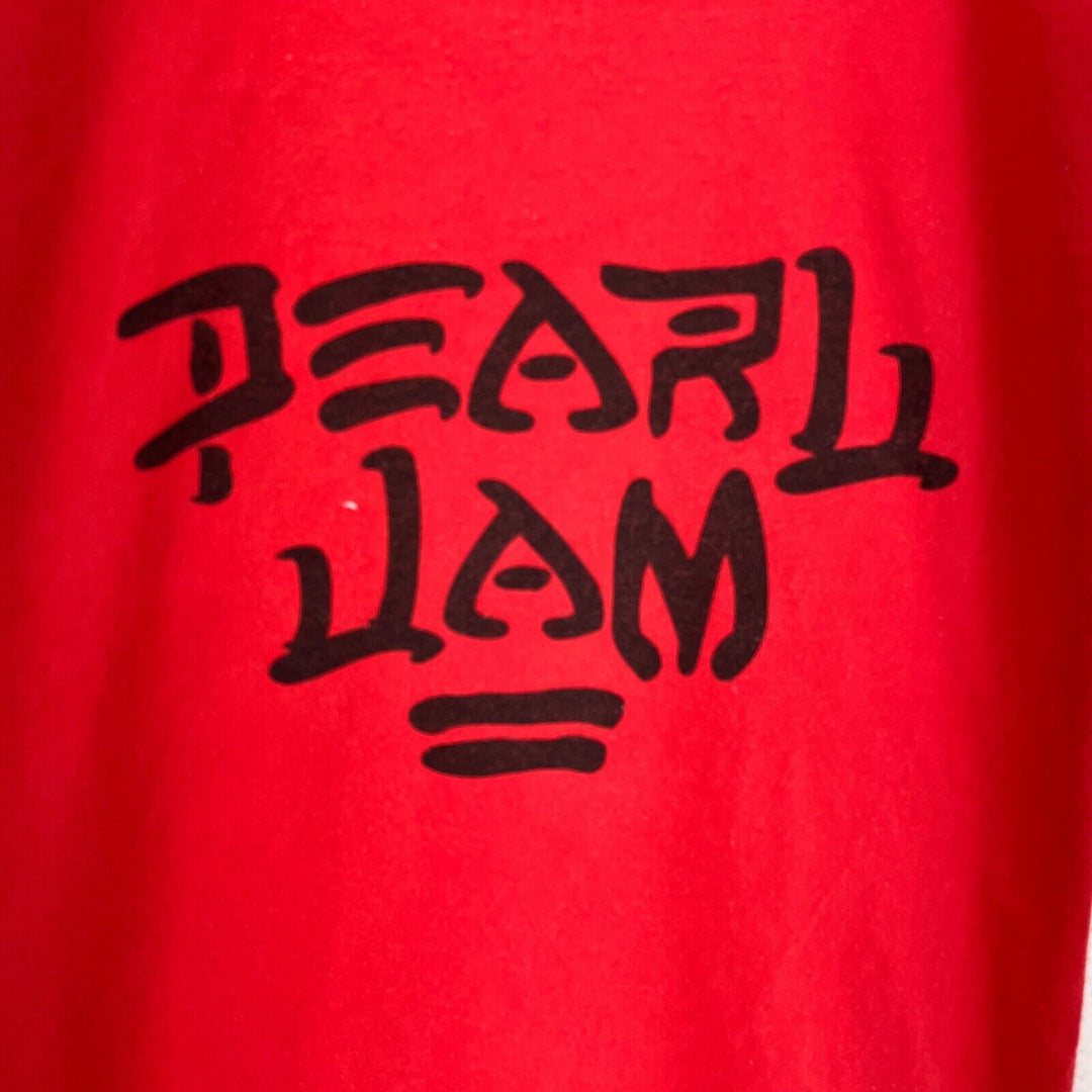 Vintage Pearl Jam Rock Band Concert T-shirt Red Size M Made In USA