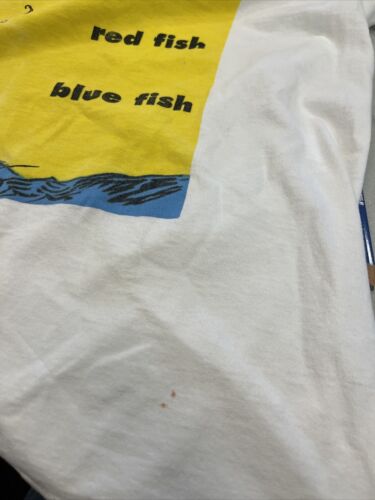 Vintage One Fish Two Fish Funny Things Everywhere White T-shirt Size L