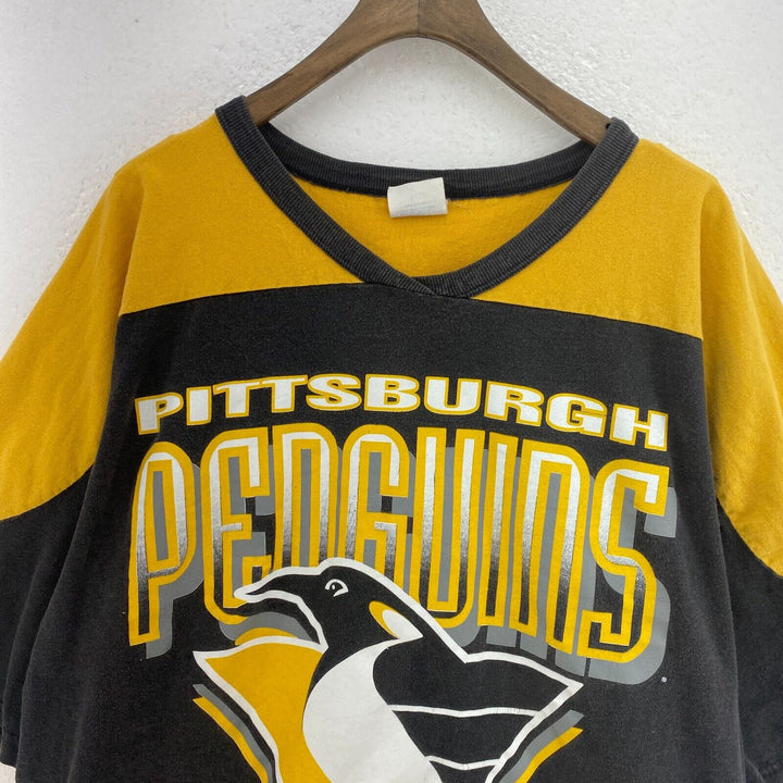 Vintage Pittsburgh Penguins NHL V-Neck Black T-shirt Size XL Ice Hockey