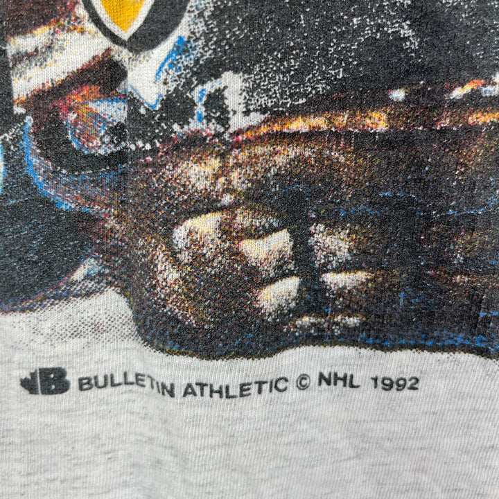 Vintage Boston Bruins NHL Hockey All Over Print Bulletin Gray T-shirt Size XL