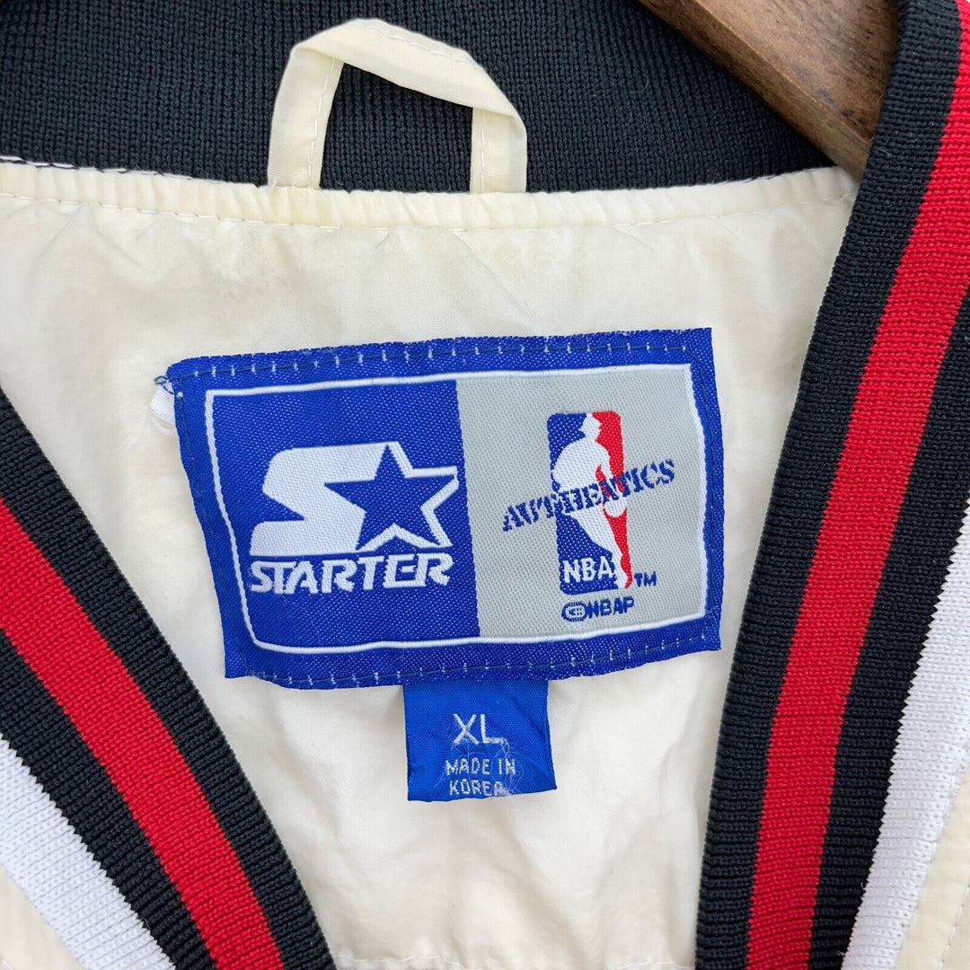Vintage Starter Chicago Bulls NBA V-Neck White Windbreaker Jacket Size XL