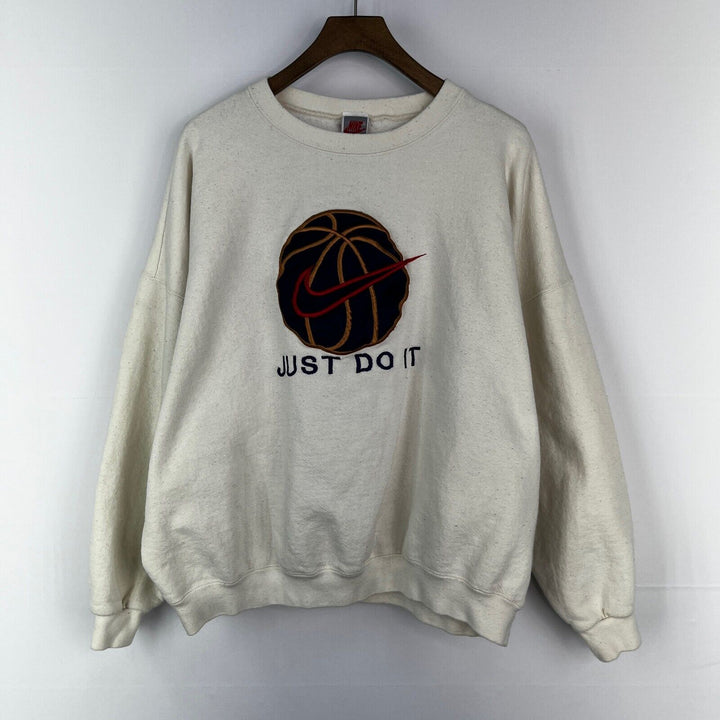 Vintage Nike Basketball Gray Tag White Sweatshirt Big Graphic Size XL USA