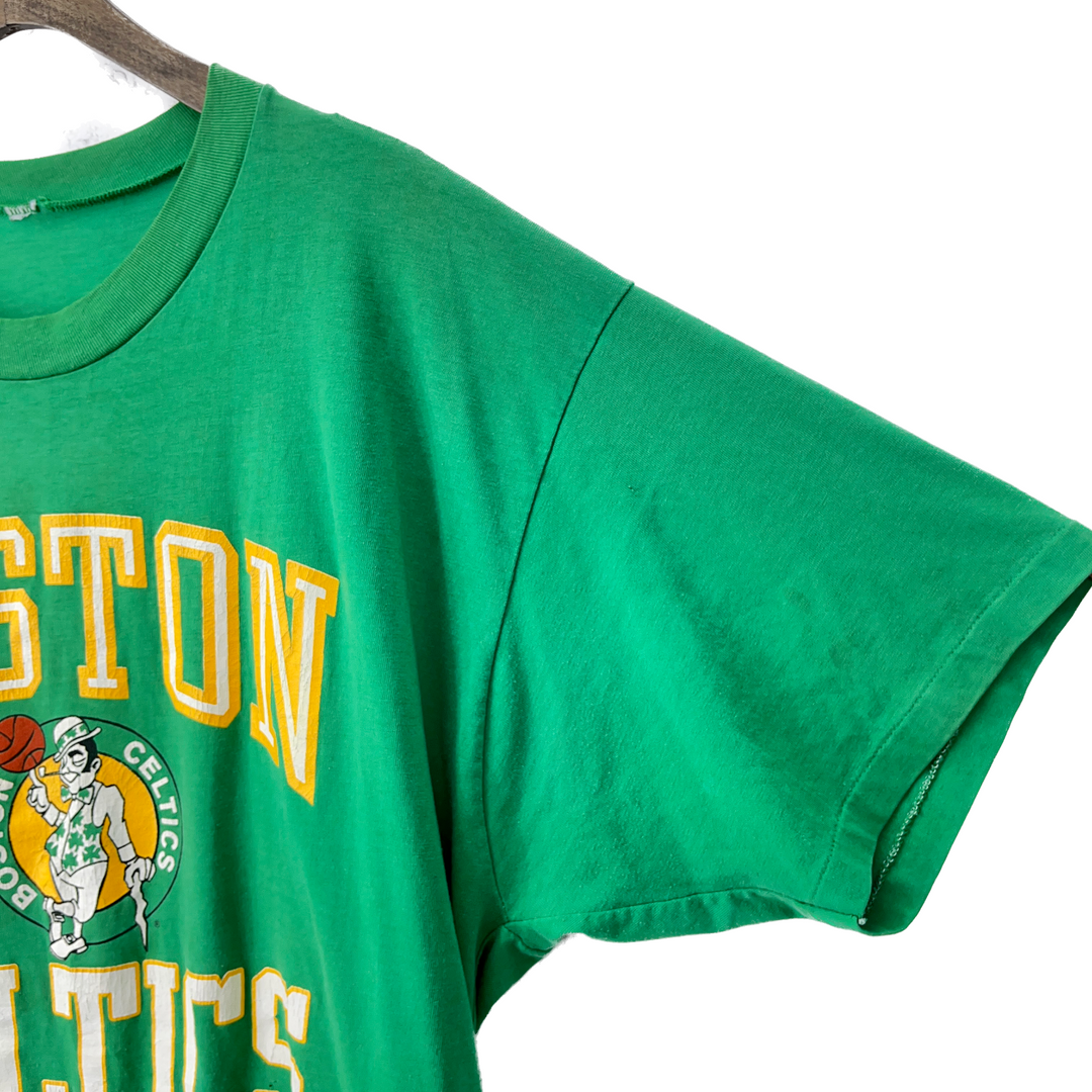 Vintage Boston Celtics Big Print NBA Basketball Green T-shirt Size XL