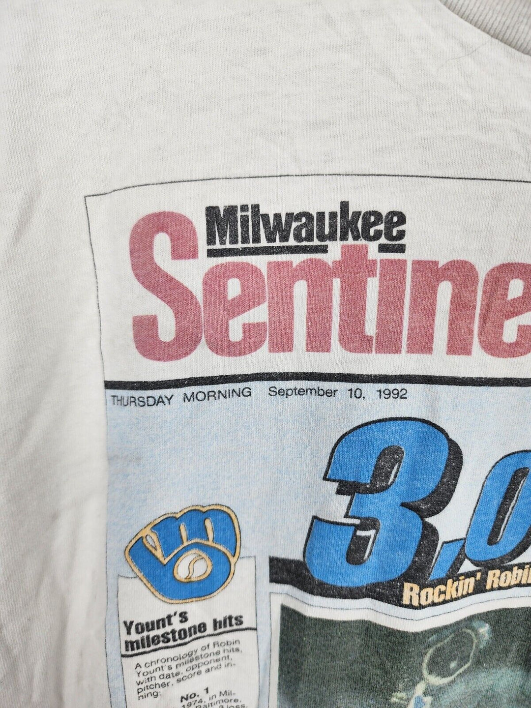 Vintage 90s Milwaukee Brewers Robin Yount 3,000 Journal Sentinel Shirt L