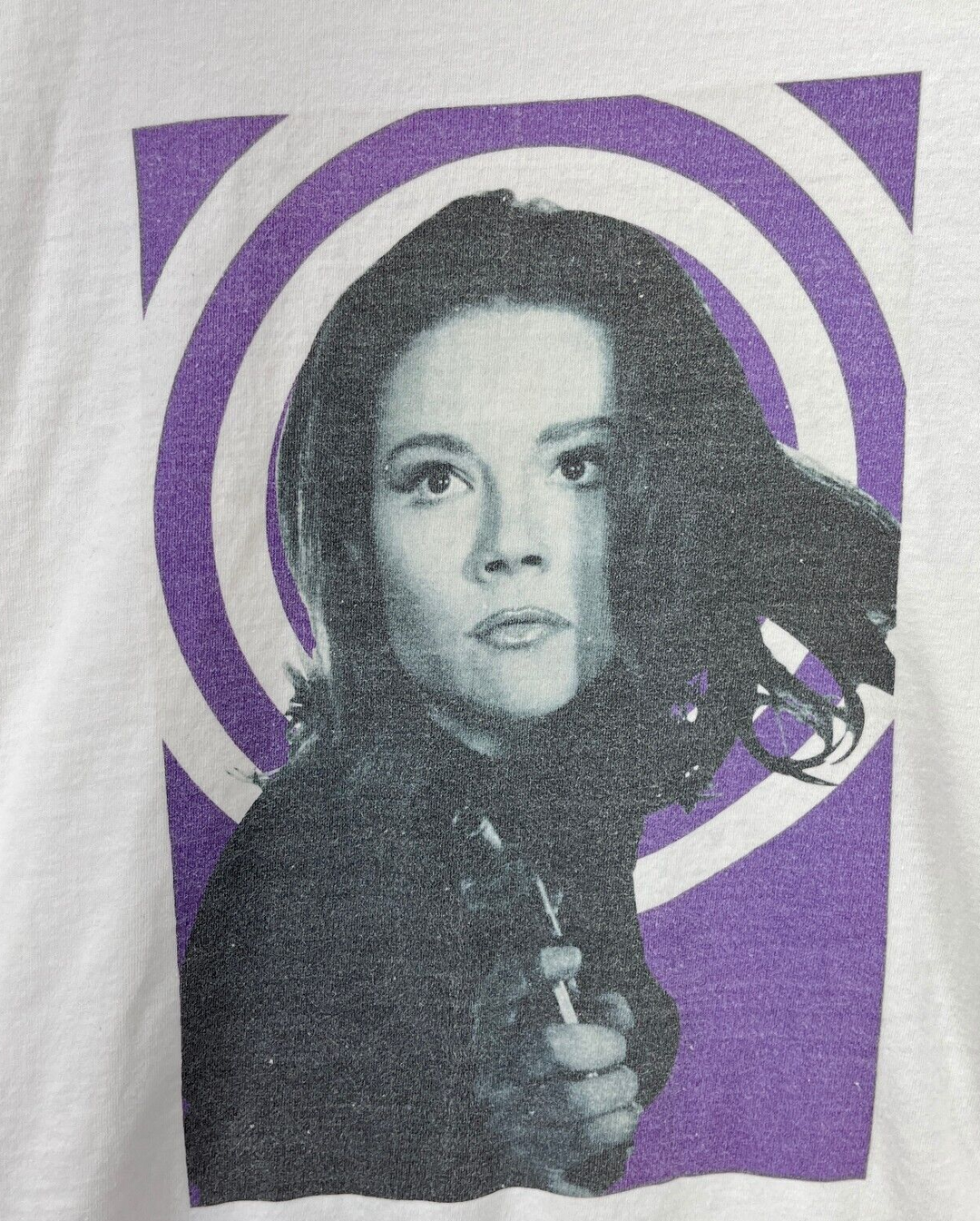 Vintage 1960 The Avengers Diana Rigg As Emma Peel Tv Show White T-shirt Size XL